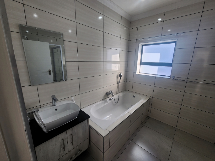 3 Bedroom Property for Sale in Dana Bay Western Cape